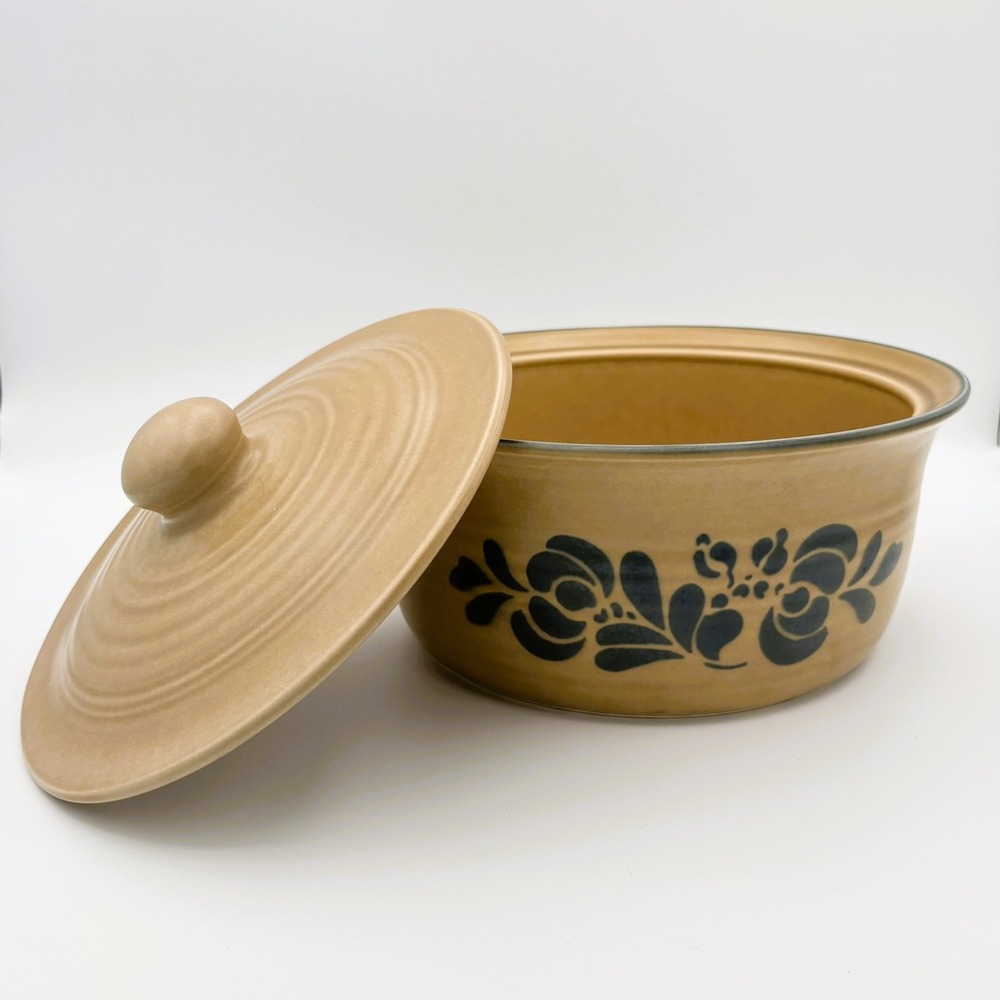 Vintage Pfaltzgraff Folk Art 2 Qt Round Casserole Dish with Lid #315 Stoneware - Picture 2 of 12